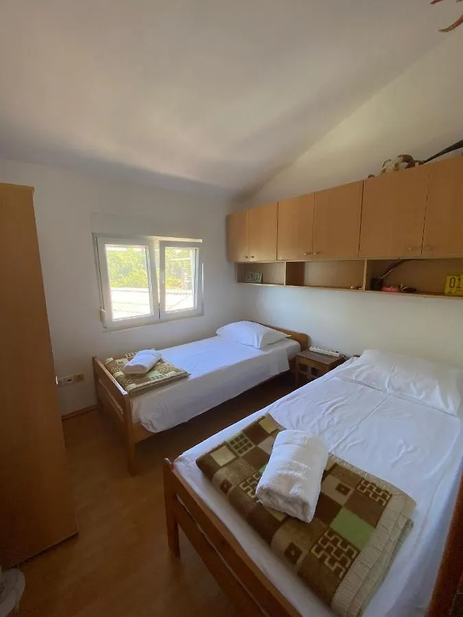 Apartmani Marija Molat 0*,  Croatia