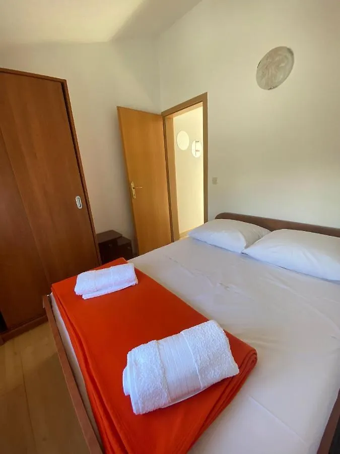 Apartmani Marija Molat